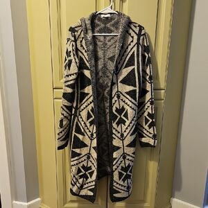 Long Hooded Open-Front Geometric Cardigan Sweater - Black & Cream